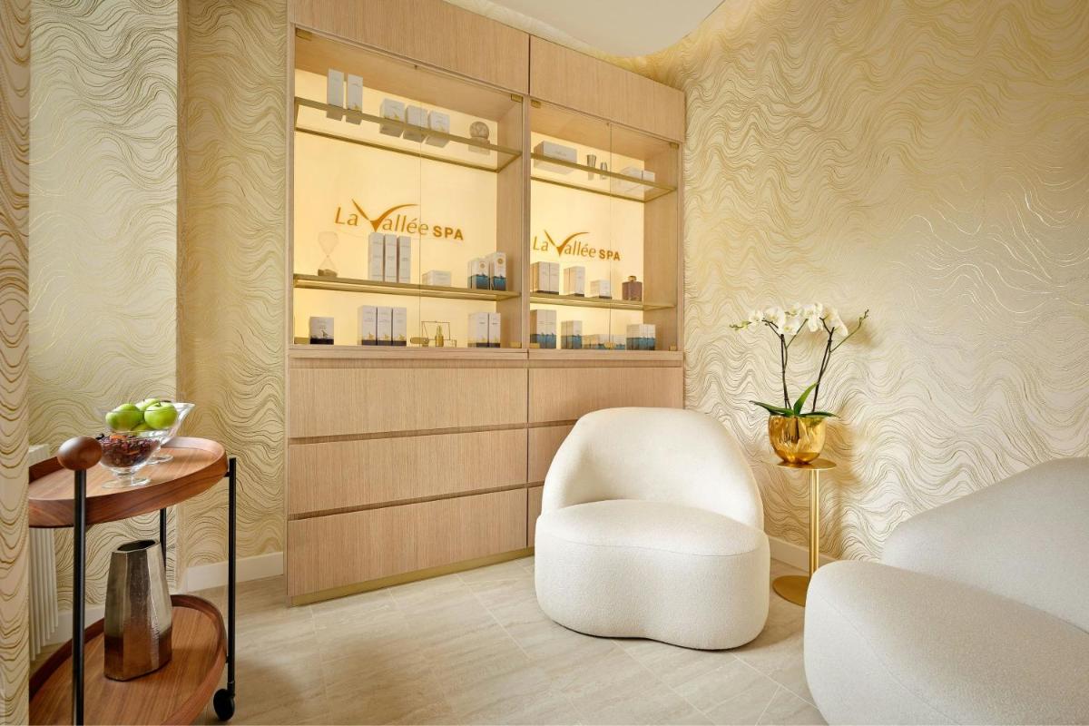 The Ritz-Carlton Hotel de la Paix, Geneva