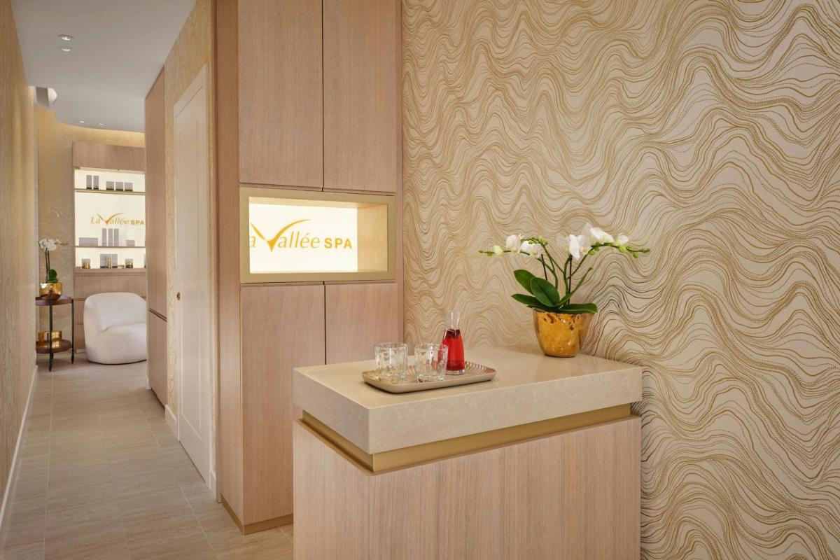 The Ritz-Carlton Hotel de la Paix, Geneva