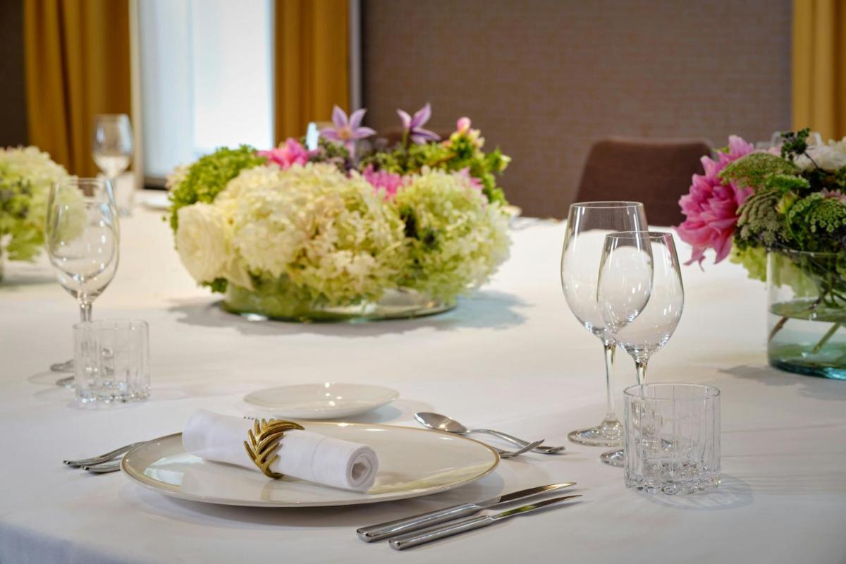 The Ritz-Carlton Hotel de la Paix, Geneva