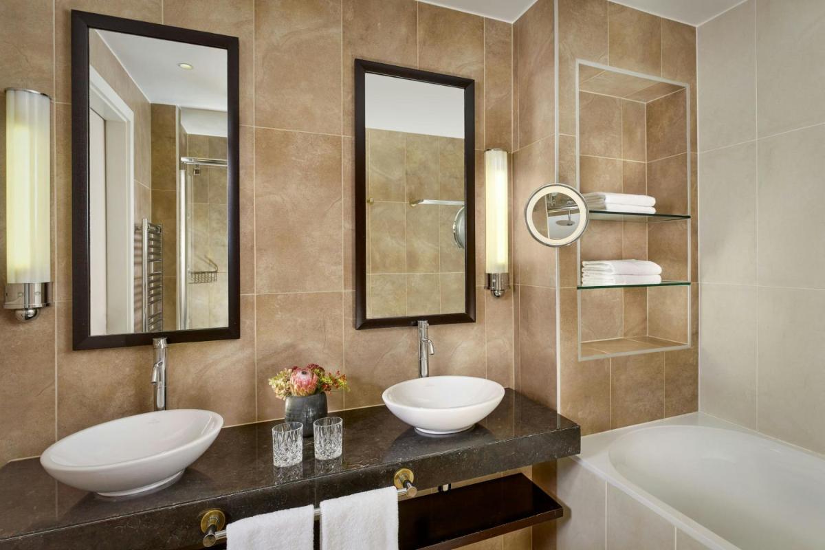 The Ritz-Carlton Hotel de la Paix, Geneva