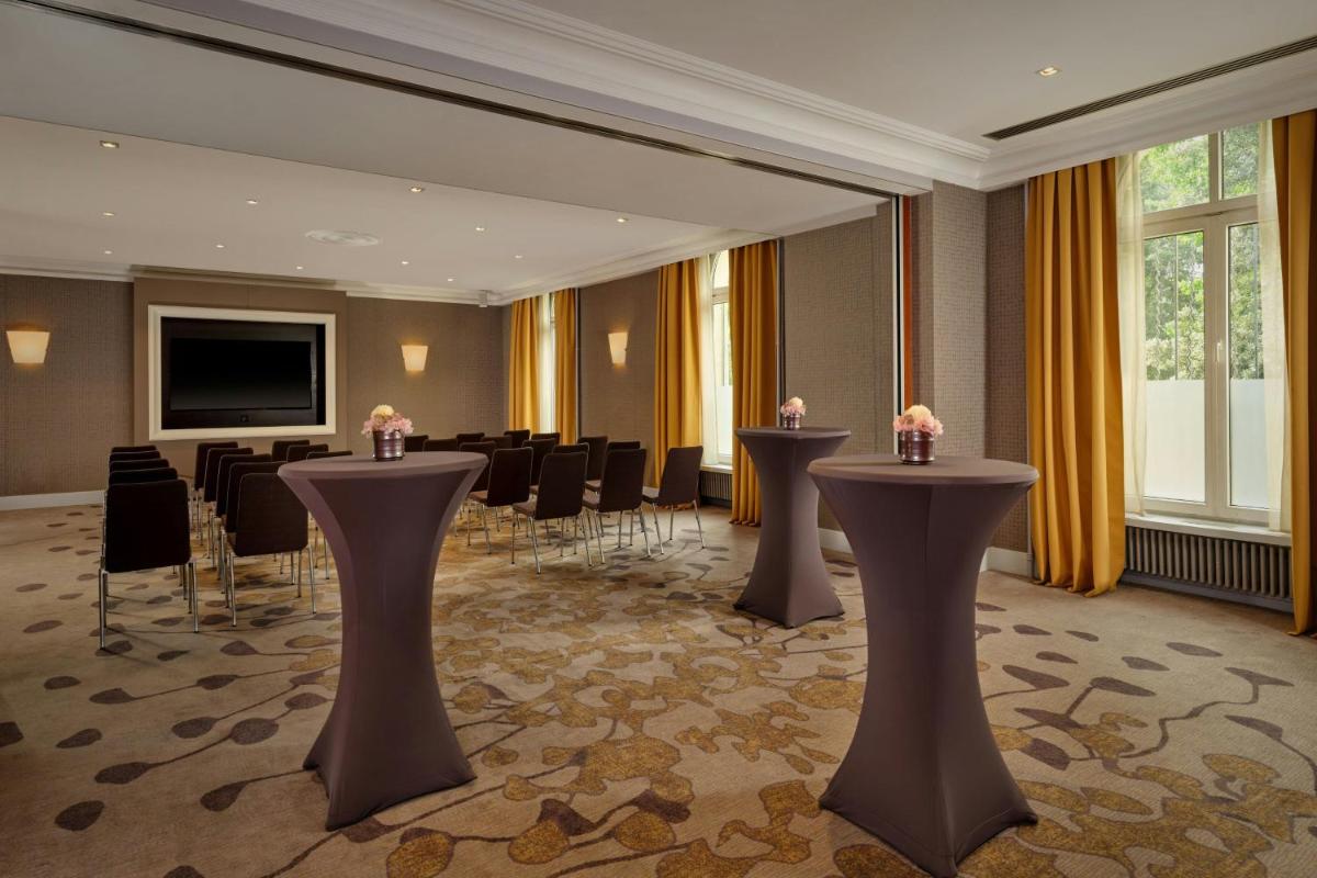 The Ritz-Carlton Hotel de la Paix, Geneva