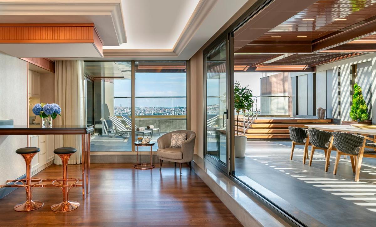 The Ritz-Carlton, Istanbul at the Bosphorus