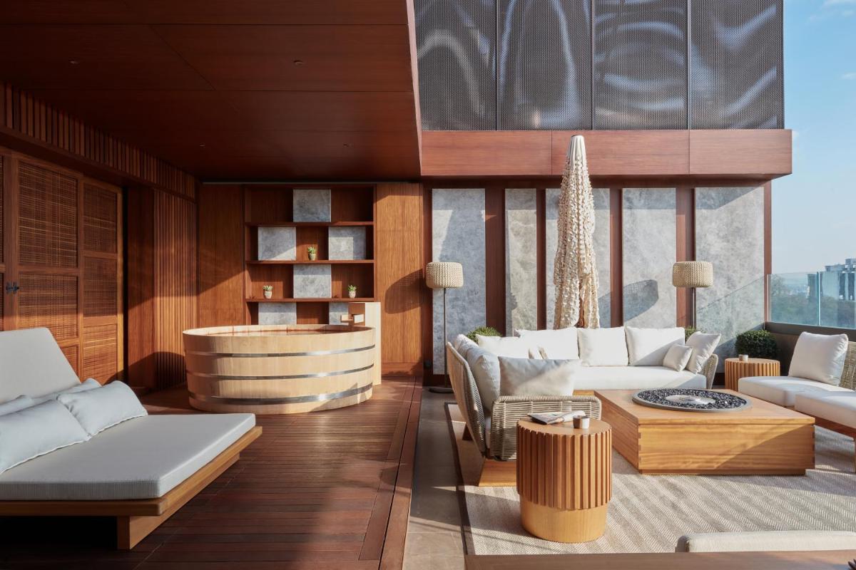 The Ritz-Carlton, Istanbul at the Bosphorus