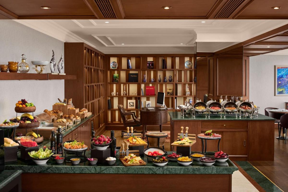 The Ritz-Carlton, Istanbul at the Bosphorus