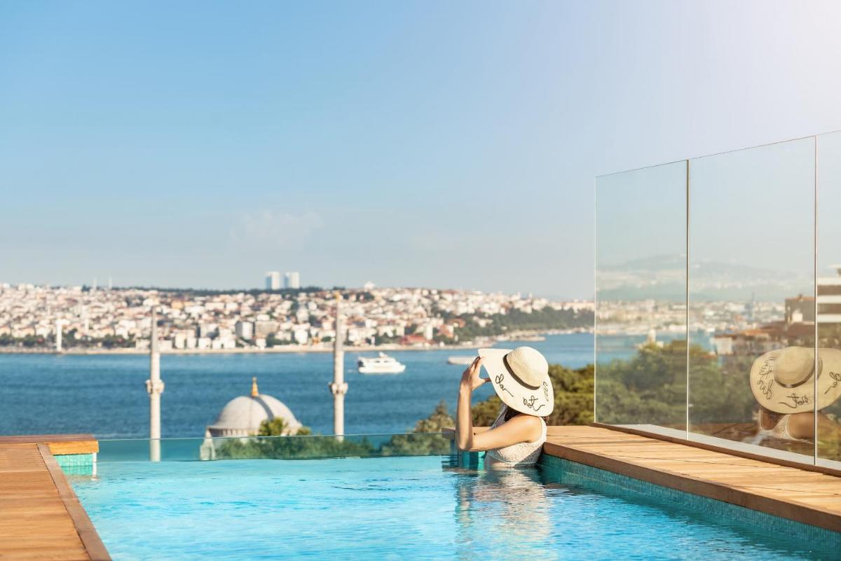 The Ritz-Carlton, Istanbul at the Bosphorus