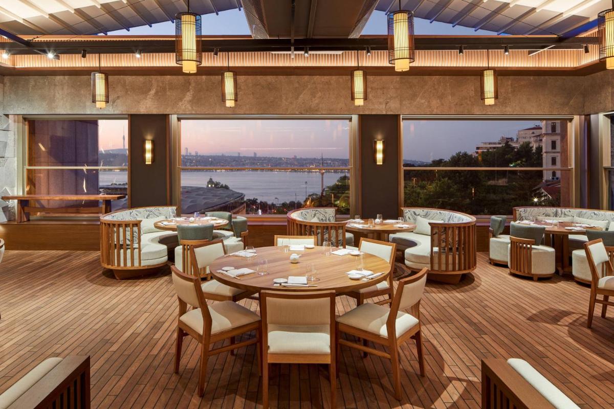 The Ritz-Carlton, Istanbul at the Bosphorus