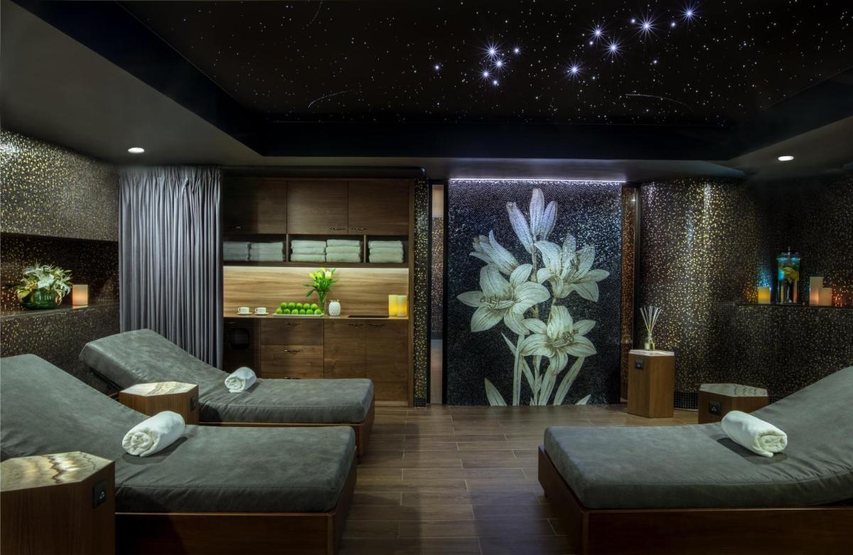 The Ritz-Carlton, Moscow