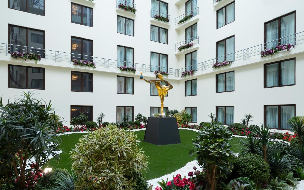 The Ritz-Carlton, Moscow