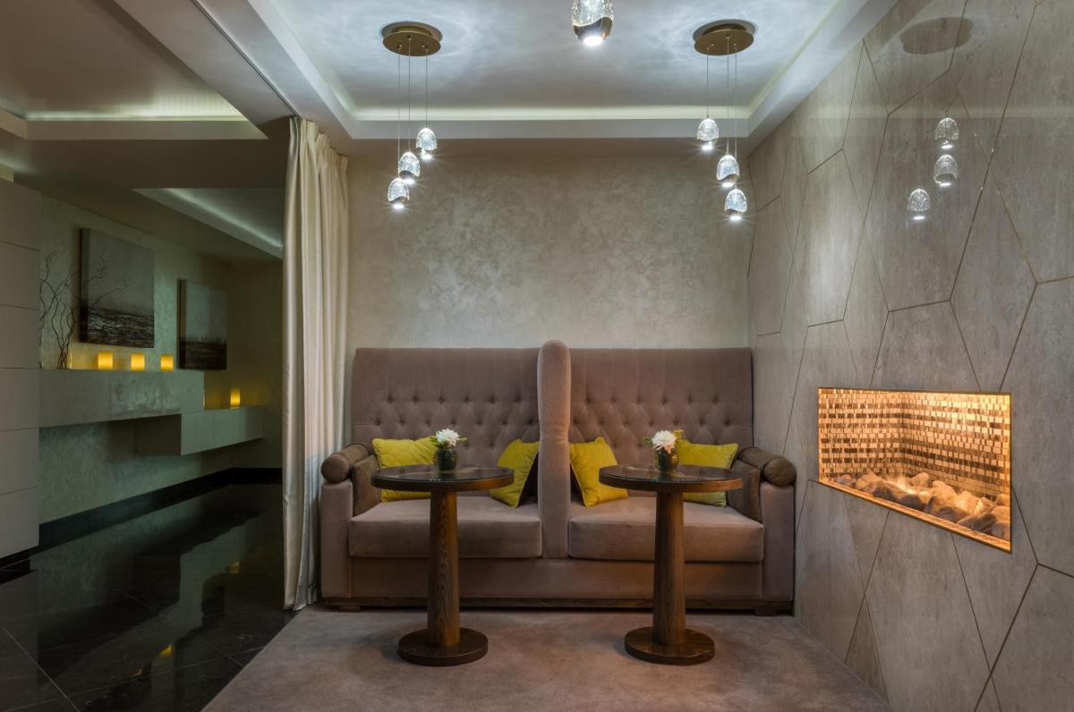 The Ritz-Carlton, Moscow