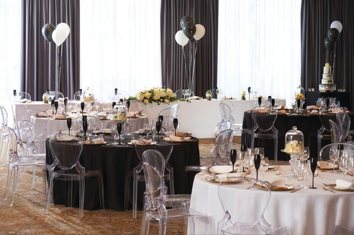 Kimpton Charlotte Square by IHG