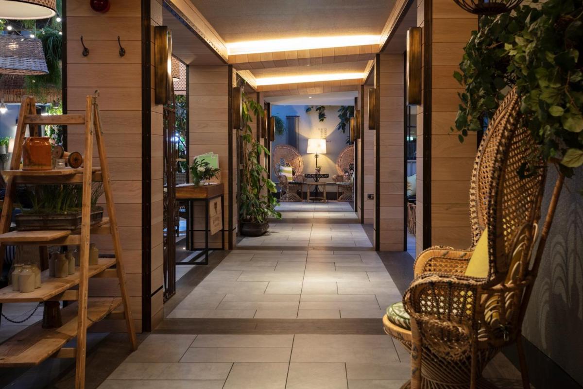 Kimpton Charlotte Square by IHG