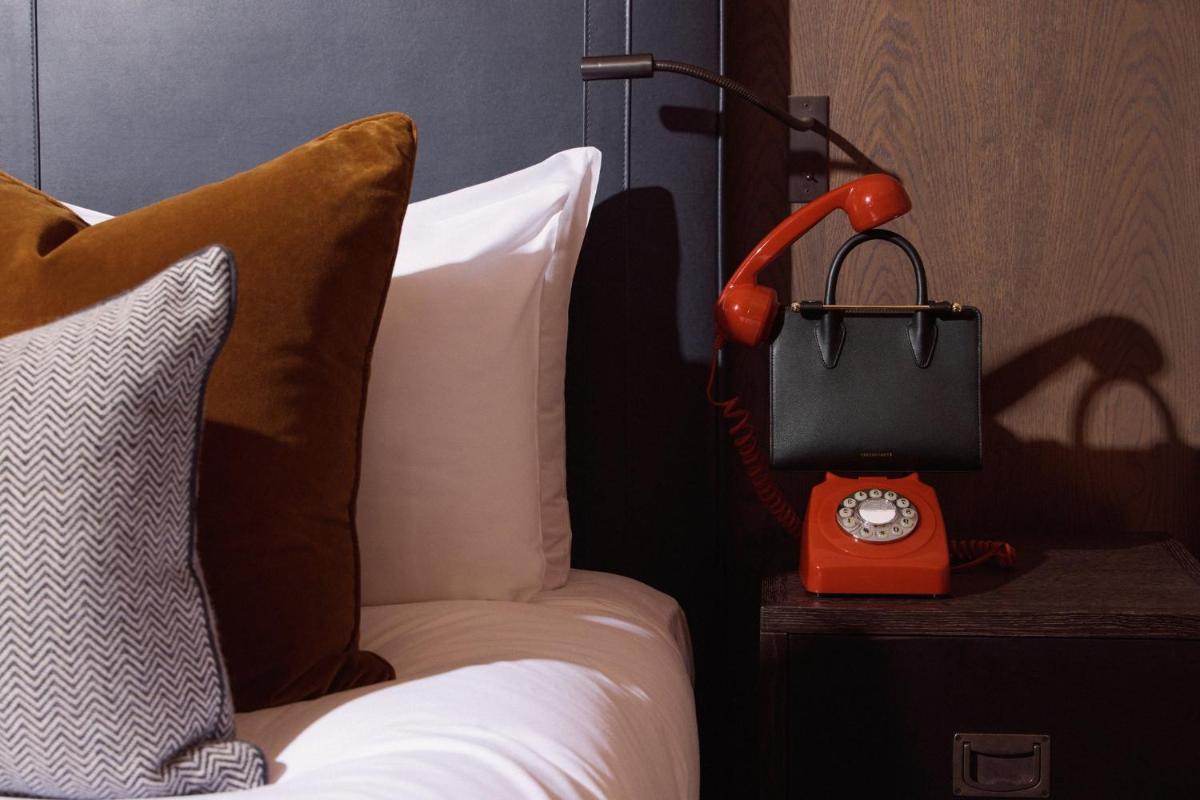 Kimpton Charlotte Square by IHG