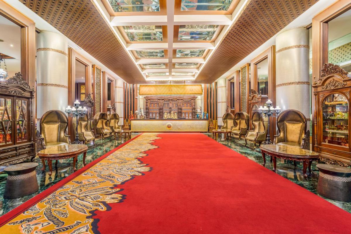 The Royal Surakarta Heritage - Handwritten Collection