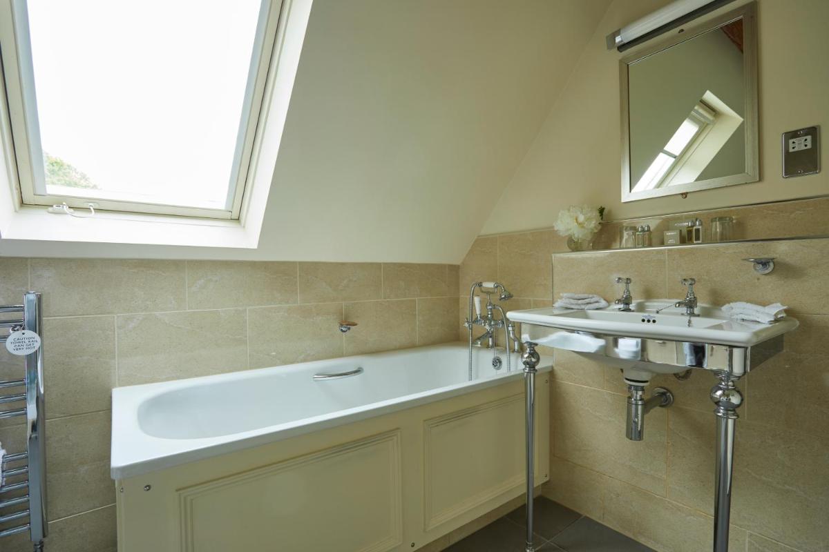 The Slaughters Country Inn