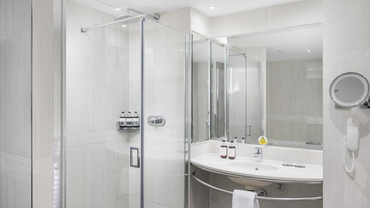 voco St. David's Cardiff by IHG