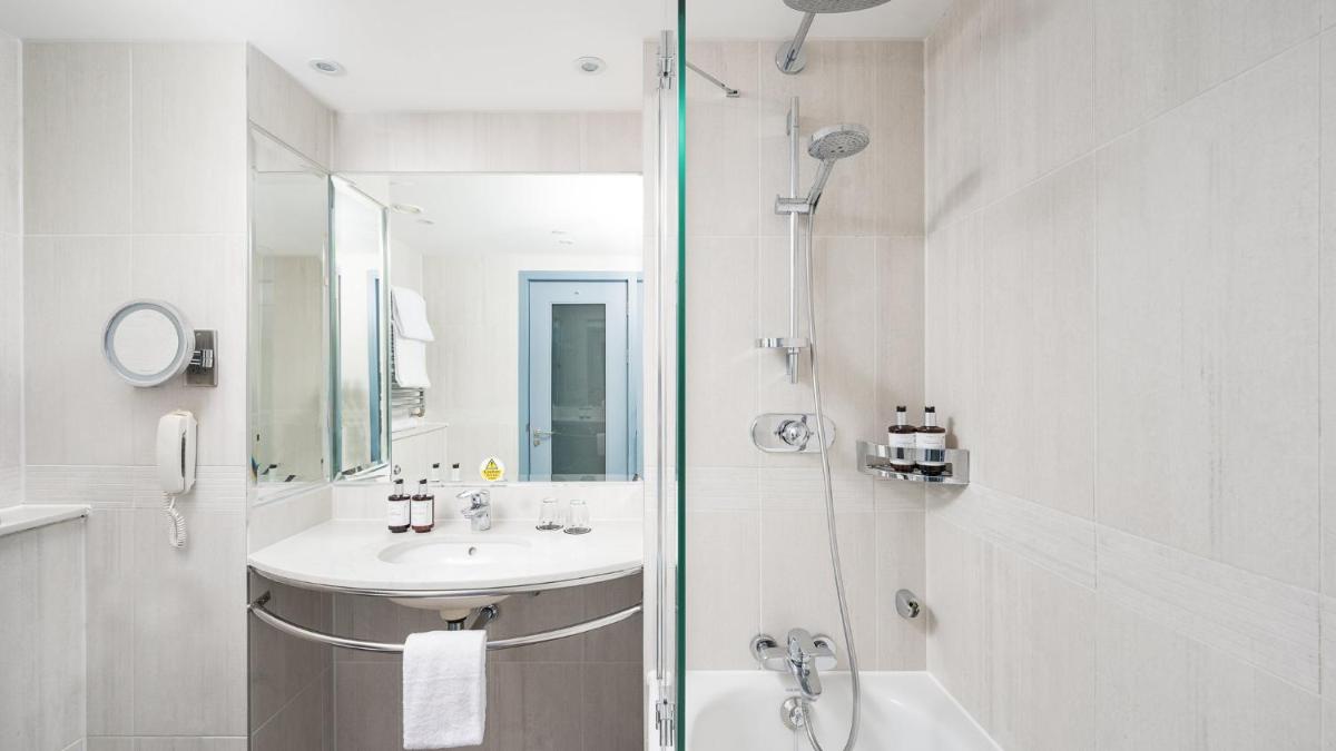 voco St. David's Cardiff by IHG