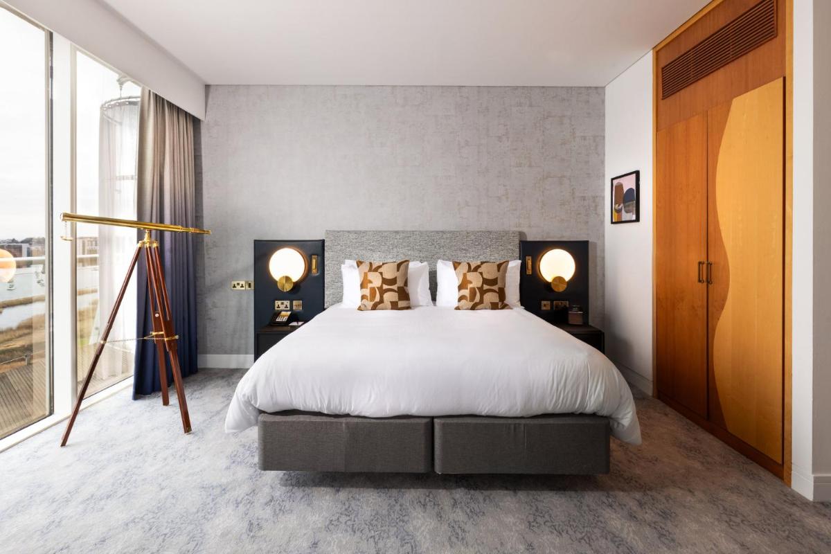 voco St. David's Cardiff by IHG