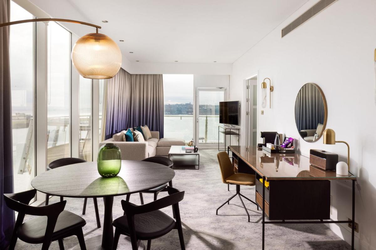 voco St. David's Cardiff by IHG