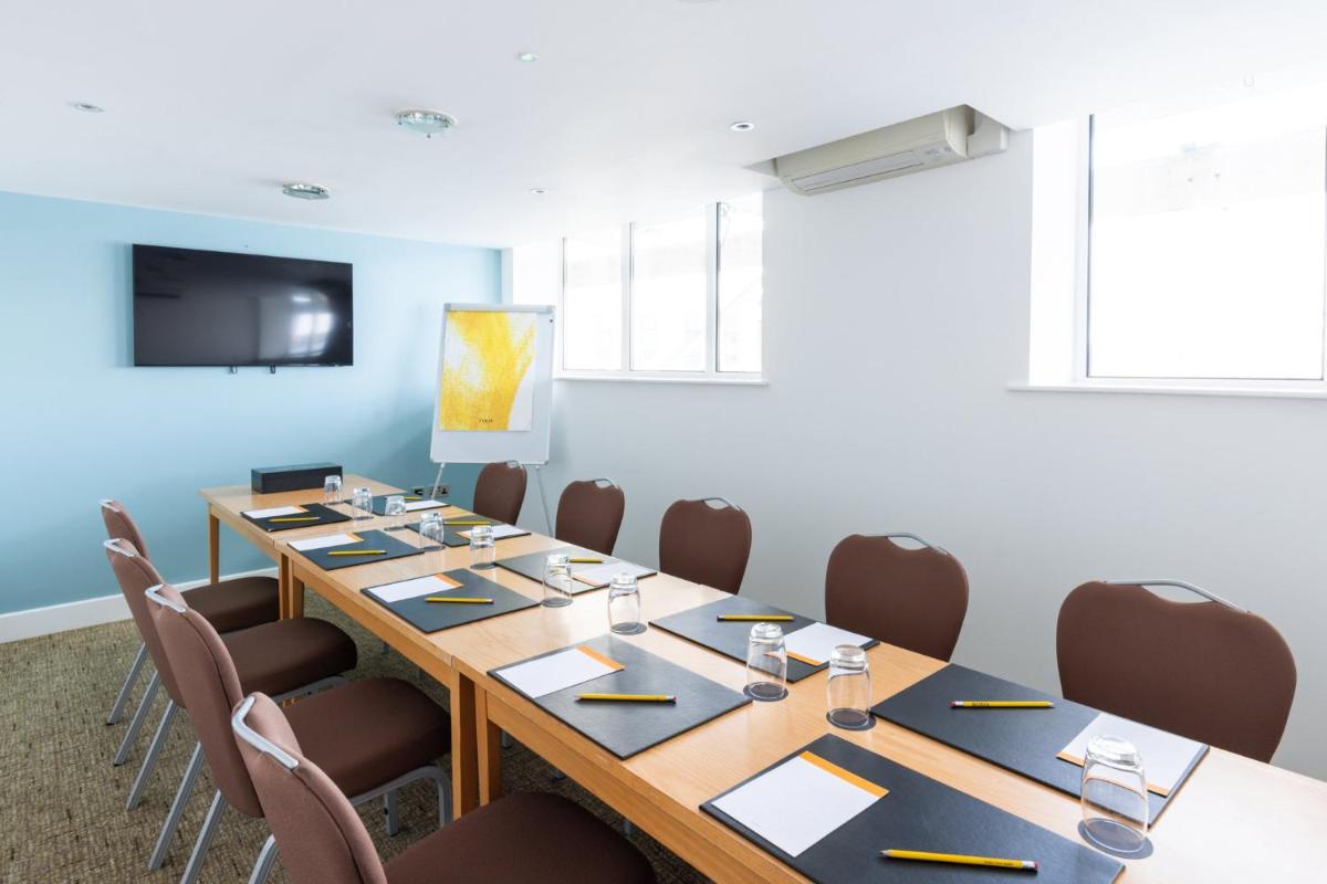 voco St. David's Cardiff by IHG