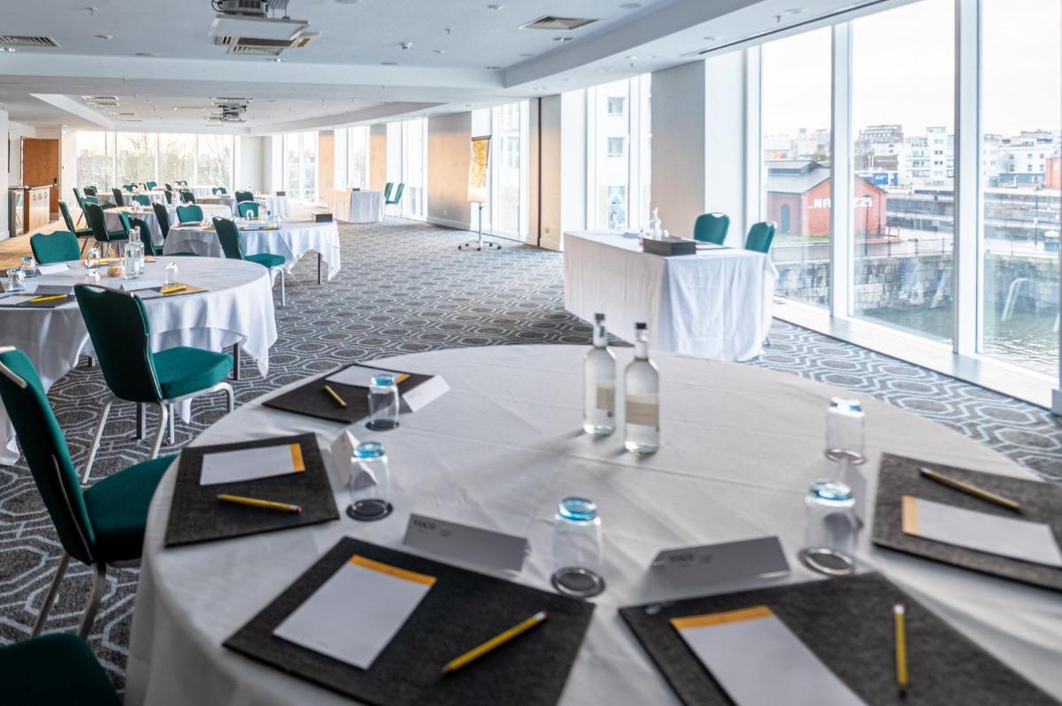 voco St. David's Cardiff by IHG