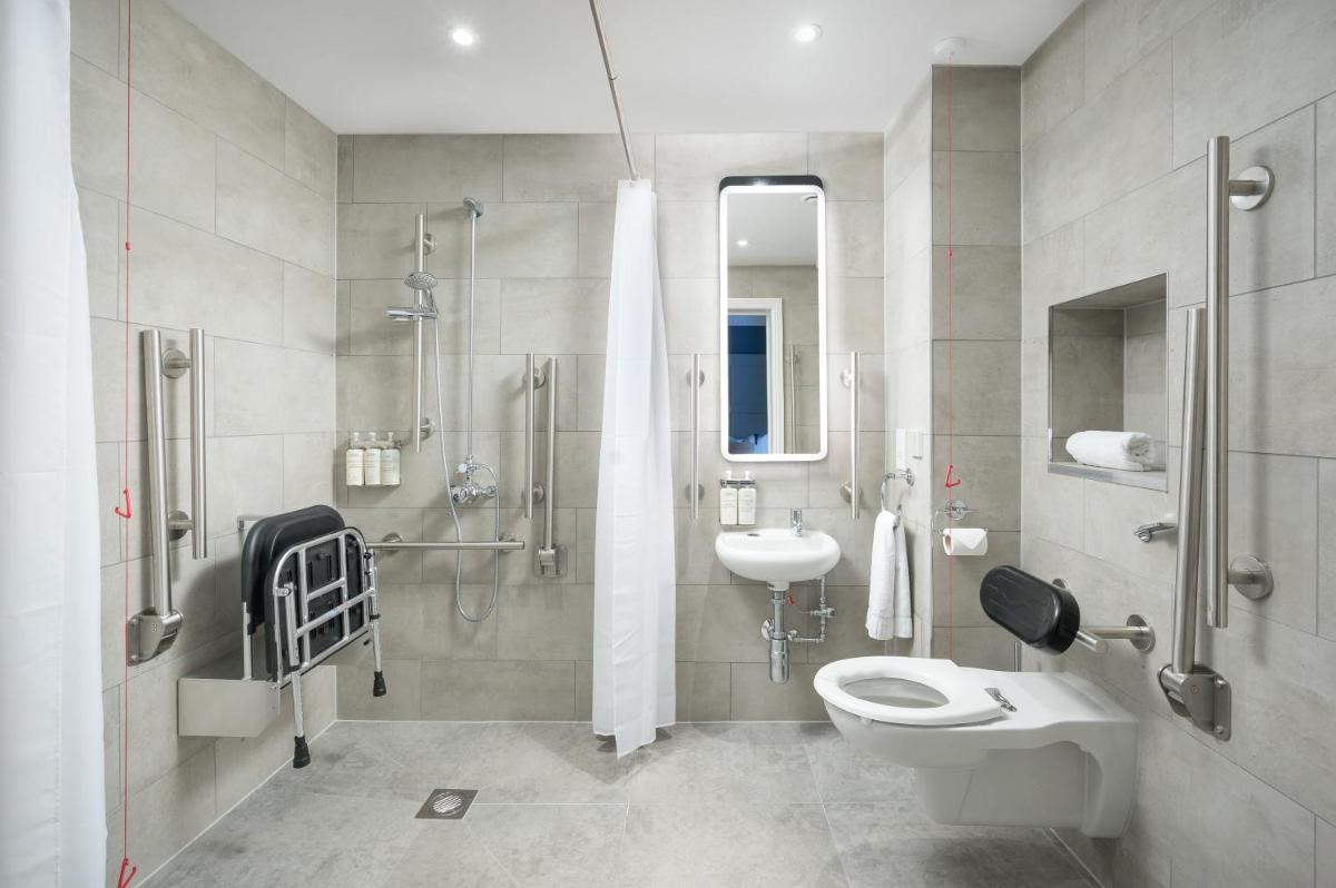 voco St. Johns Solihull by IHG