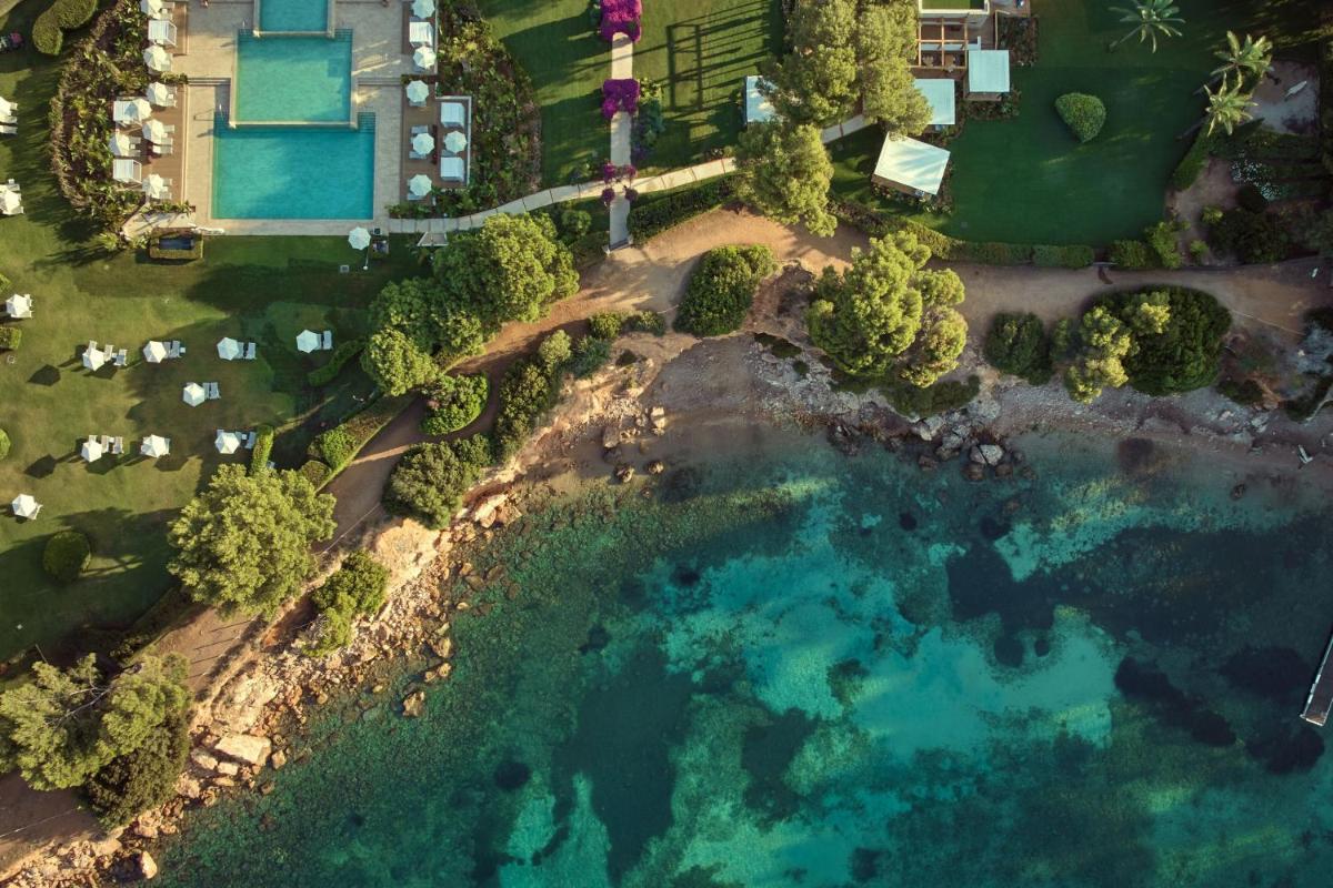 The St. Regis Mardavall Mallorca Resort