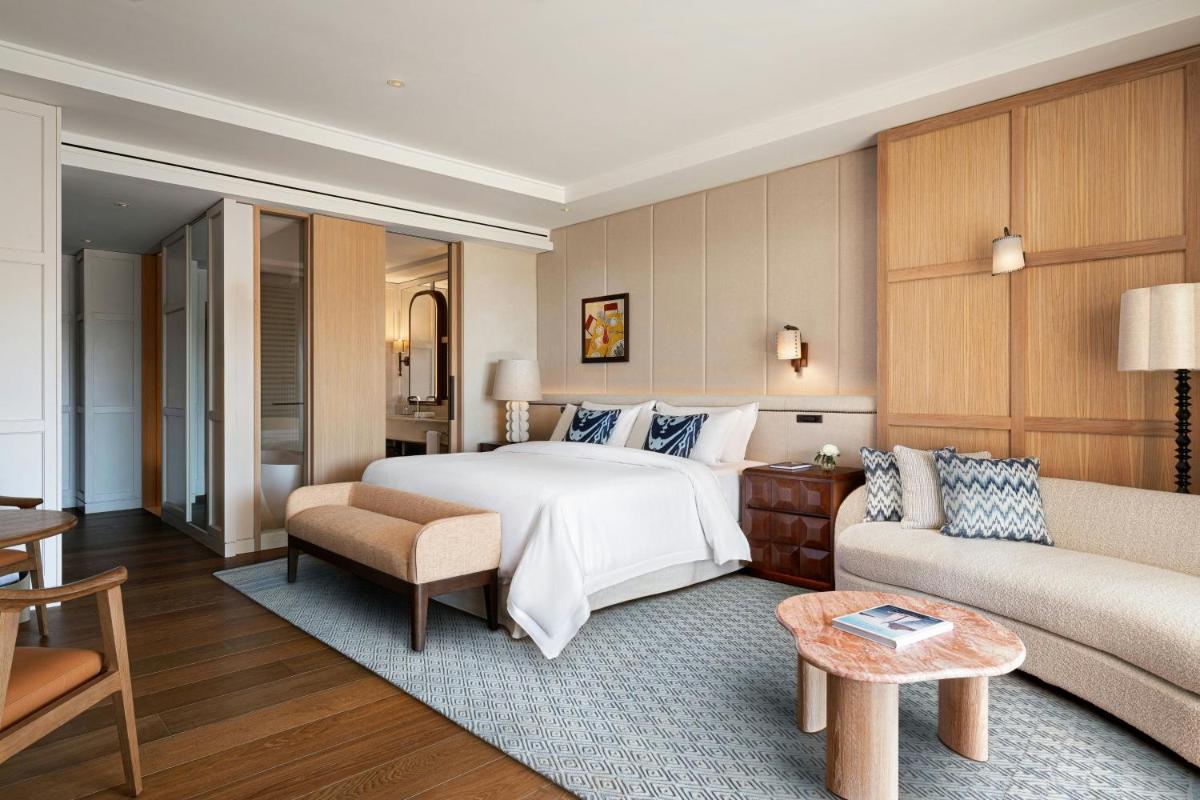 The St. Regis Mardavall Mallorca Resort