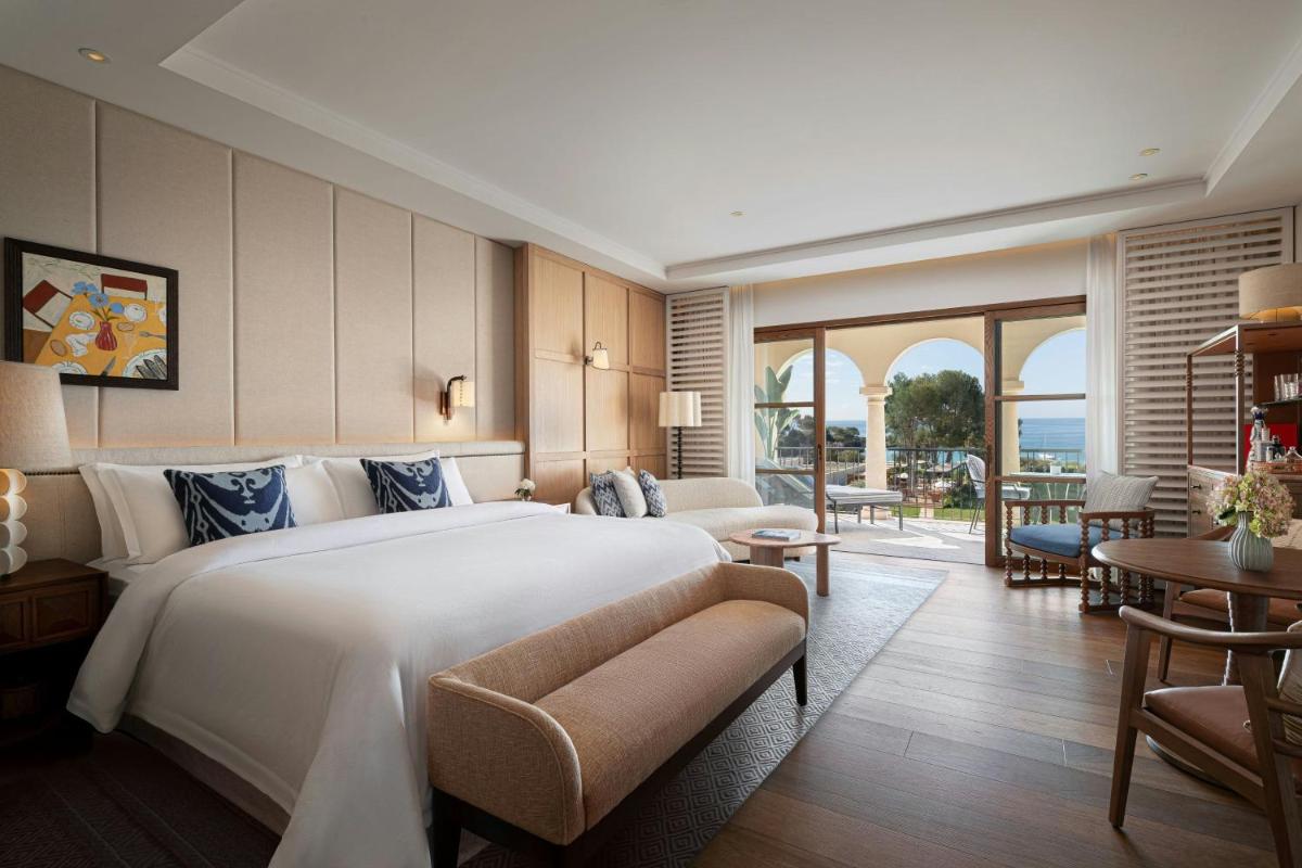 The St. Regis Mardavall Mallorca Resort