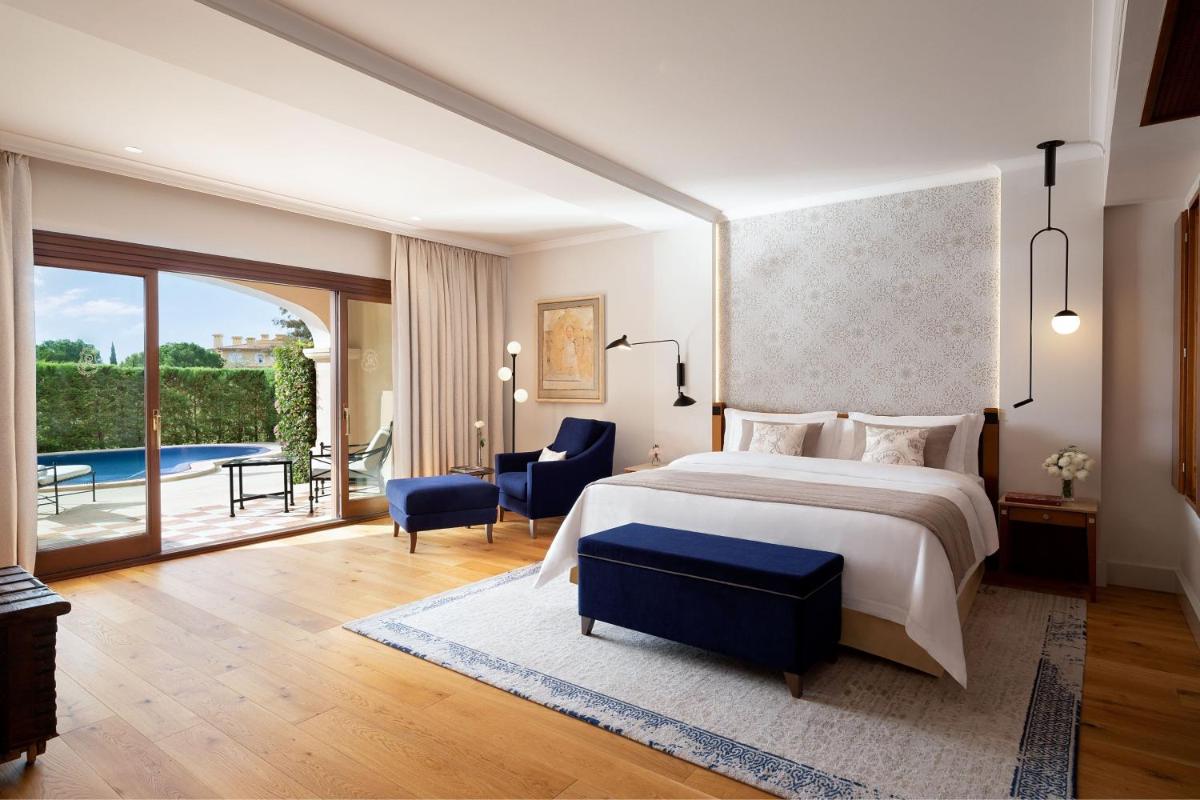 The St. Regis Mardavall Mallorca Resort