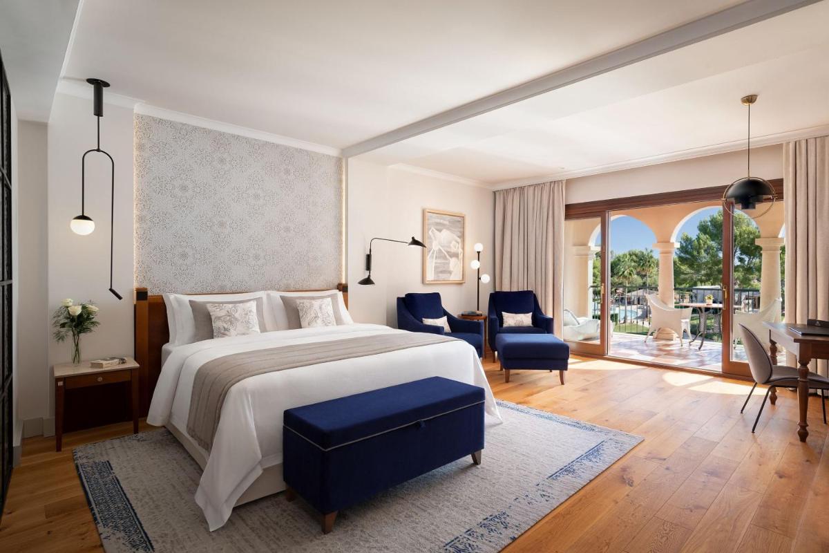 The St. Regis Mardavall Mallorca Resort