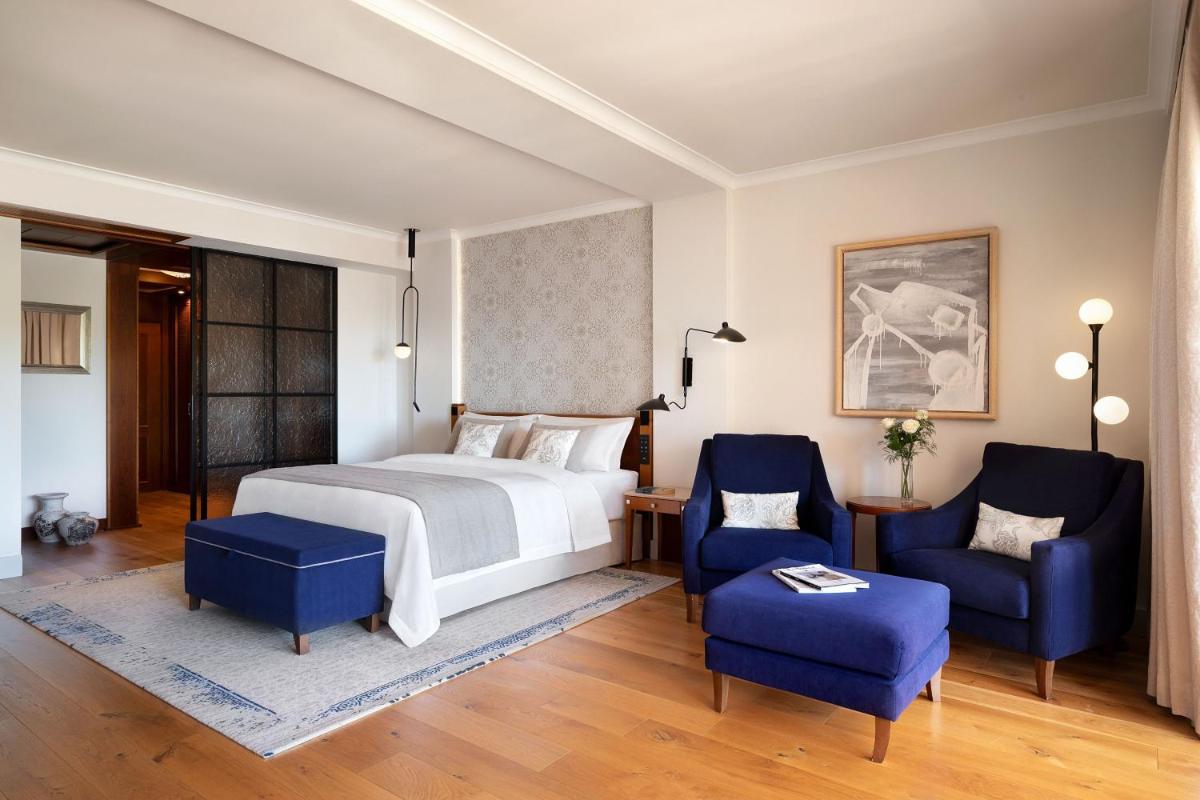 The St. Regis Mardavall Mallorca Resort