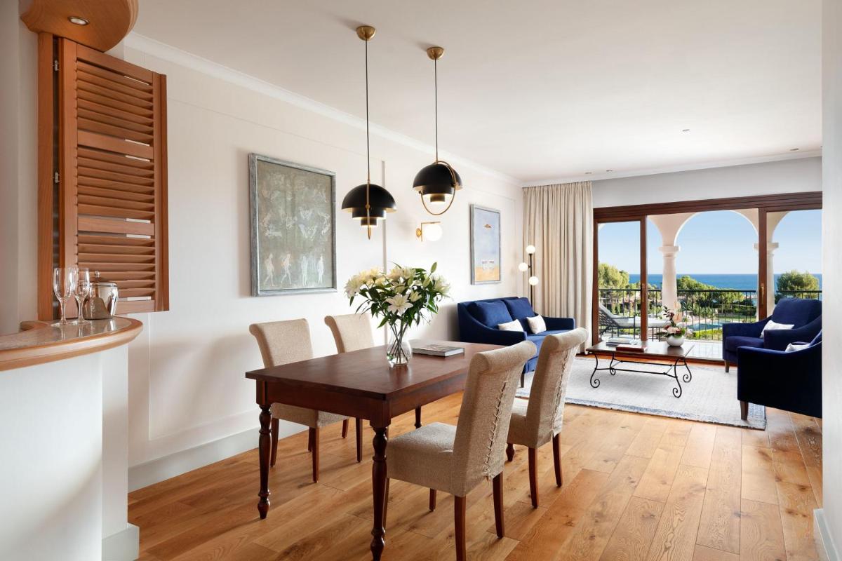 The St. Regis Mardavall Mallorca Resort
