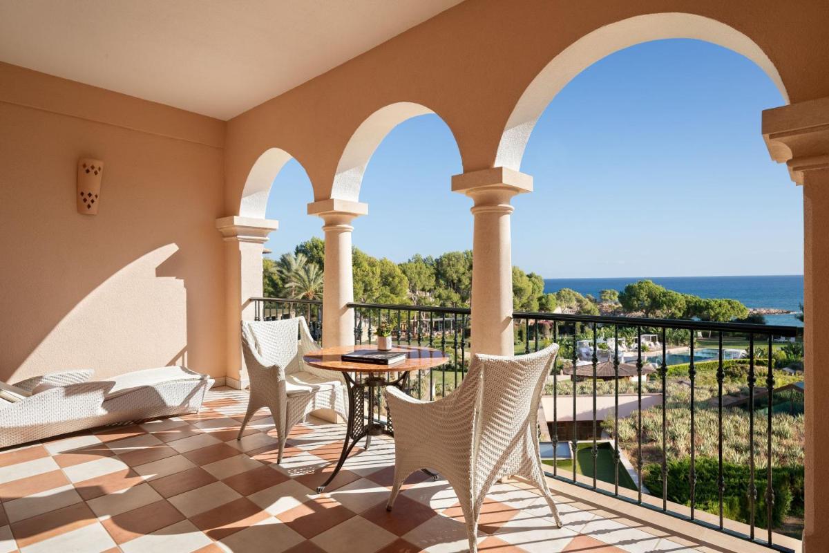 The St. Regis Mardavall Mallorca Resort