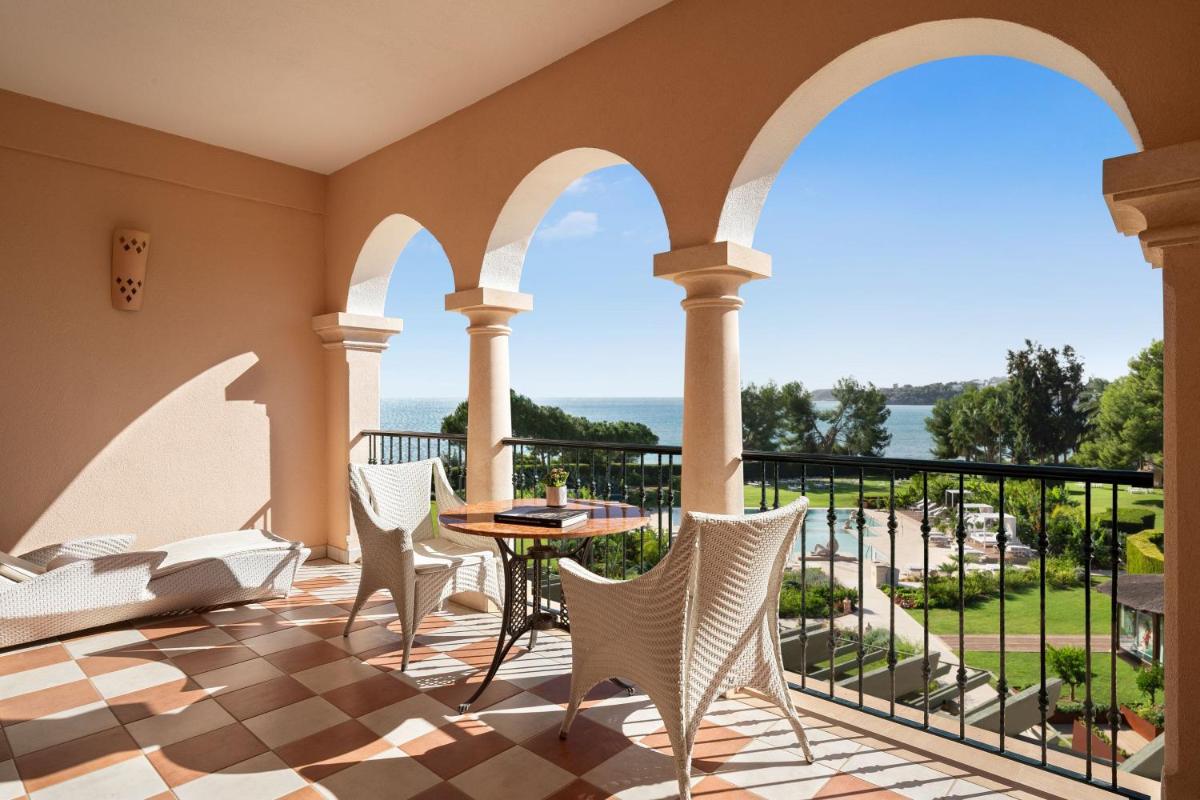The St. Regis Mardavall Mallorca Resort