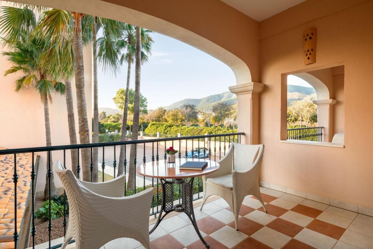 The St. Regis Mardavall Mallorca Resort