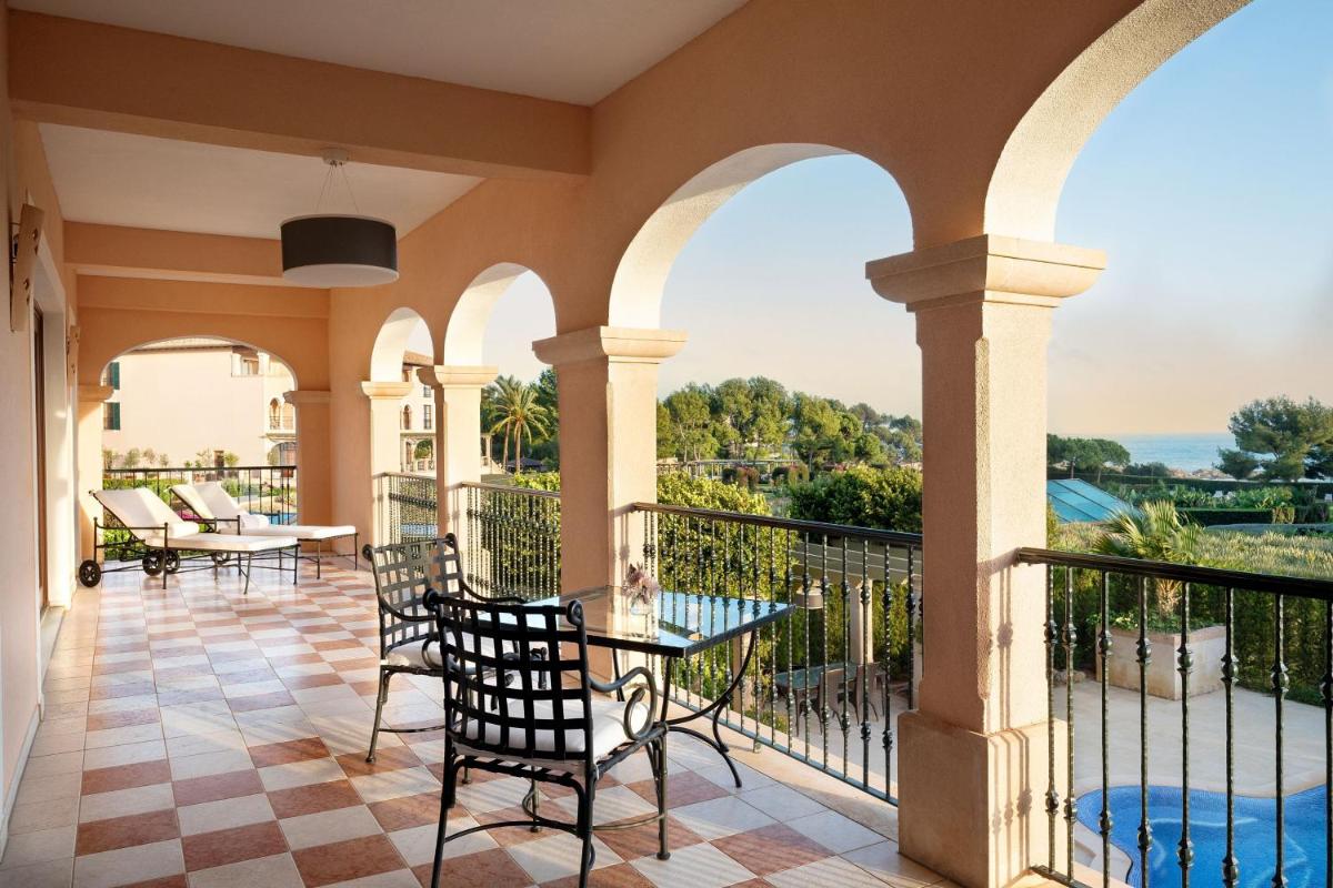 The St. Regis Mardavall Mallorca Resort