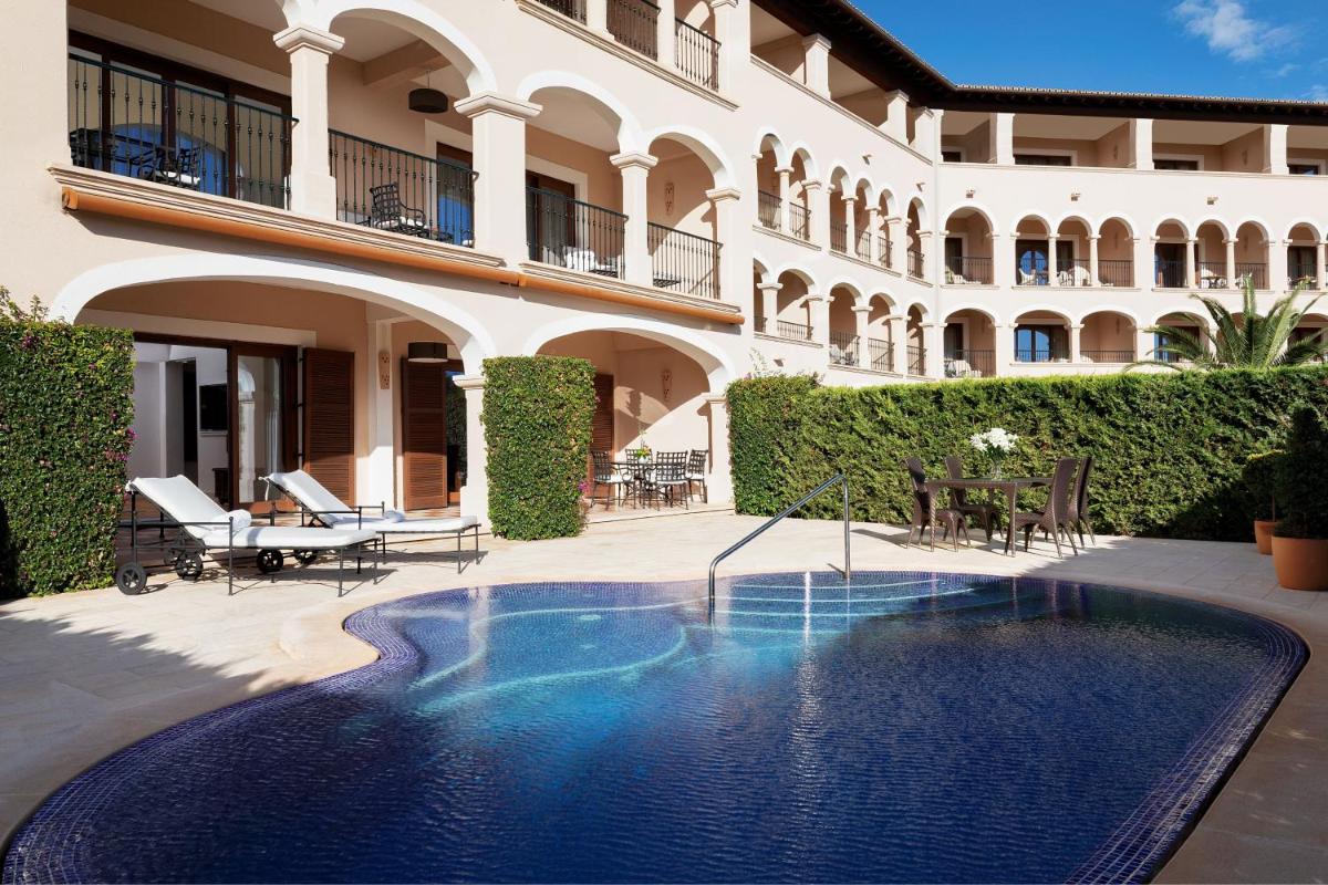 The St. Regis Mardavall Mallorca Resort
