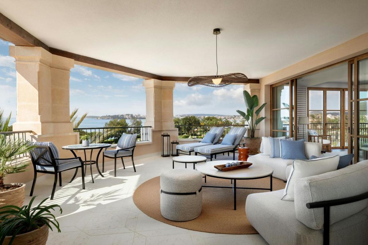 The St. Regis Mardavall Mallorca Resort