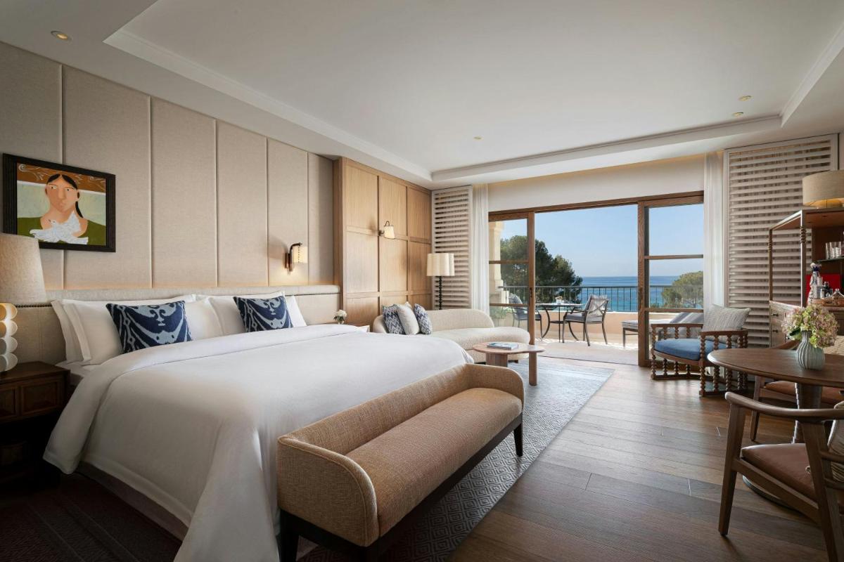 The St. Regis Mardavall Mallorca Resort