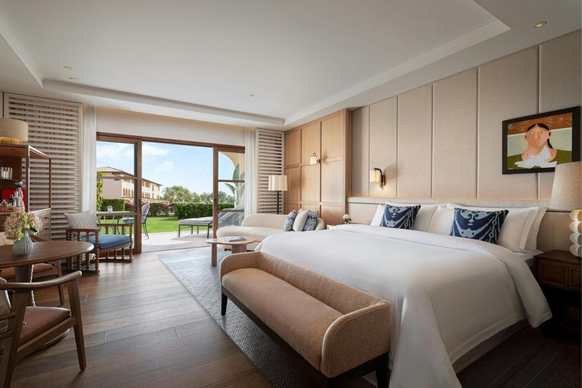 The St. Regis Mardavall Mallorca Resort