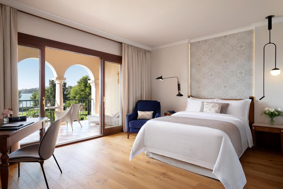 The St. Regis Mardavall Mallorca Resort