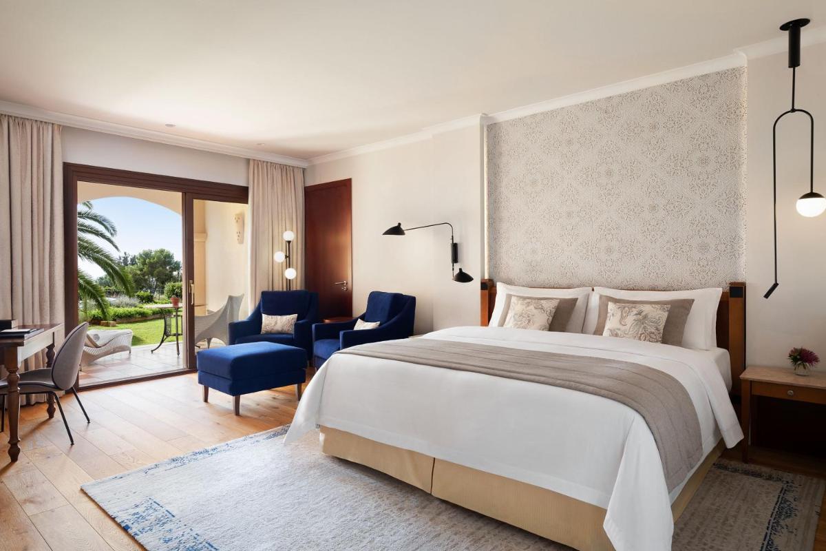 The St. Regis Mardavall Mallorca Resort