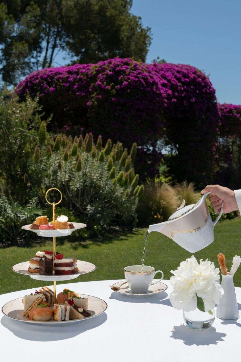The St. Regis Mardavall Mallorca Resort