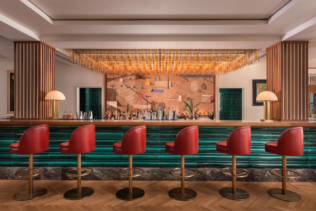 The St. Regis Mardavall Mallorca Resort
