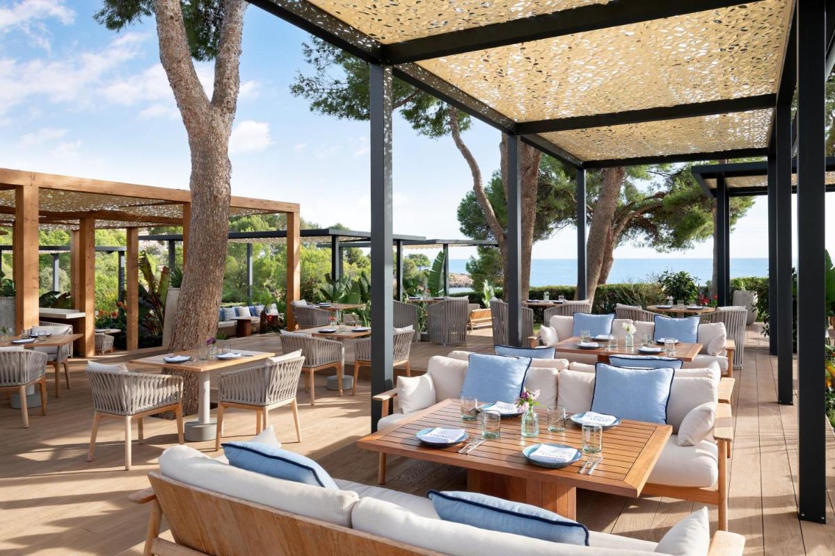 The St. Regis Mardavall Mallorca Resort