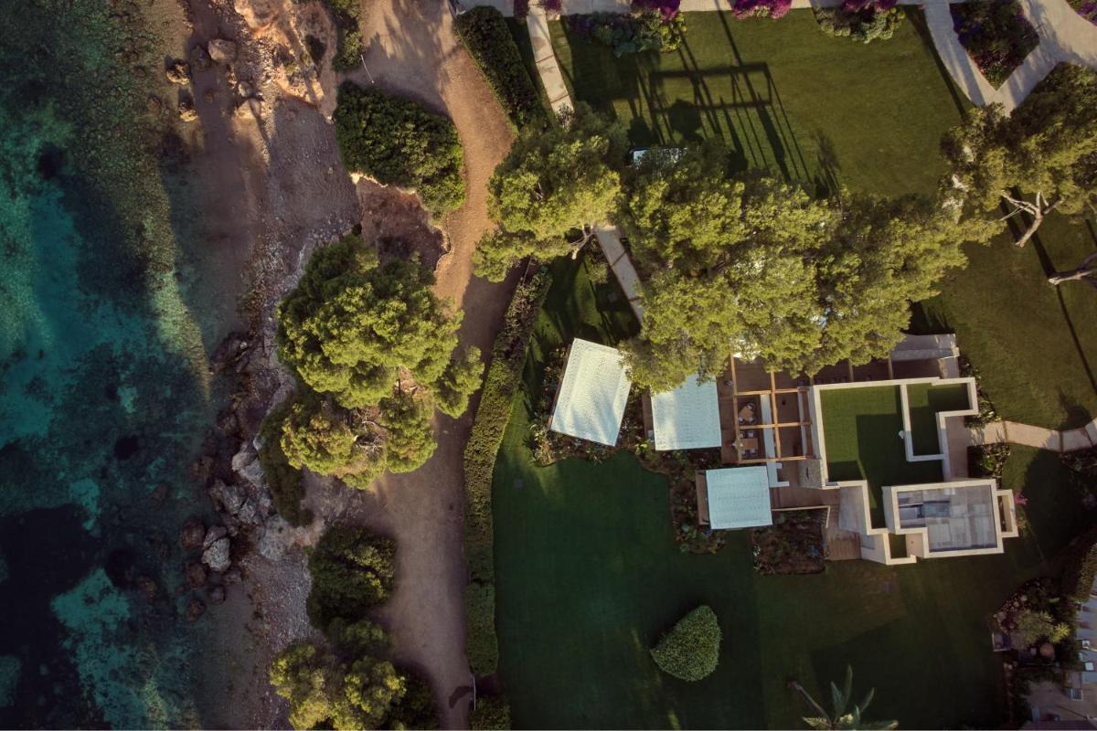 The St. Regis Mardavall Mallorca Resort