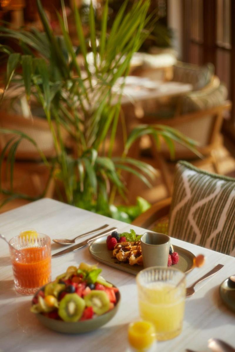 The St. Regis Mardavall Mallorca Resort