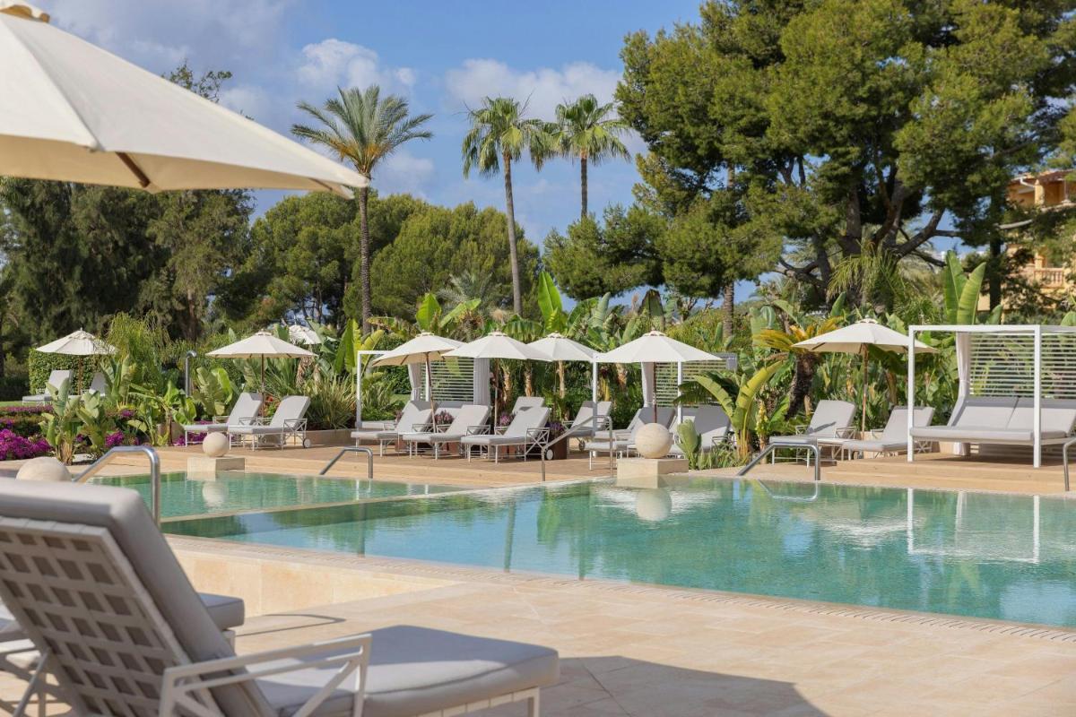 The St. Regis Mardavall Mallorca Resort