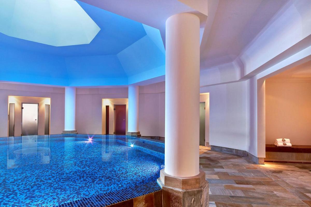 The St. Regis Mardavall Mallorca Resort