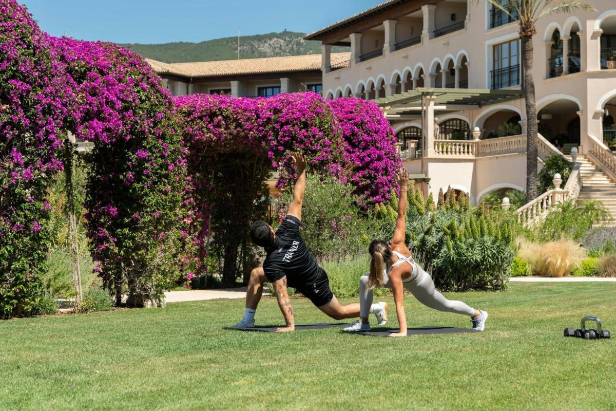 The St. Regis Mardavall Mallorca Resort